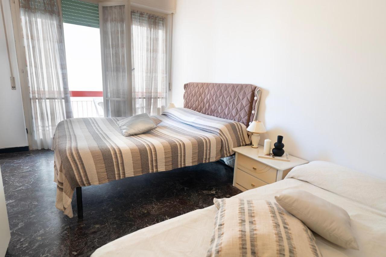 Via E. De Amicis Comodo Bilocale Vicino Al Mare. Pietra Ligure Εξωτερικό φωτογραφία